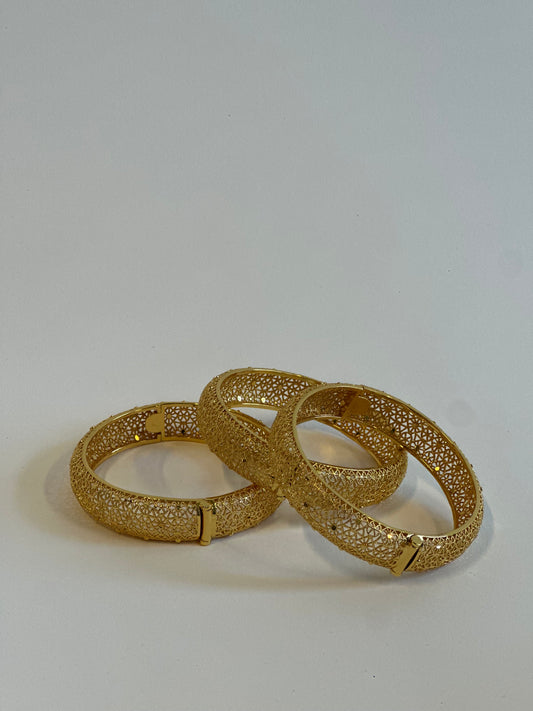 SOLARA BANGLE SET